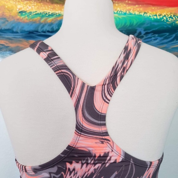 Excellent condition Nike top - Picture 5 of 8